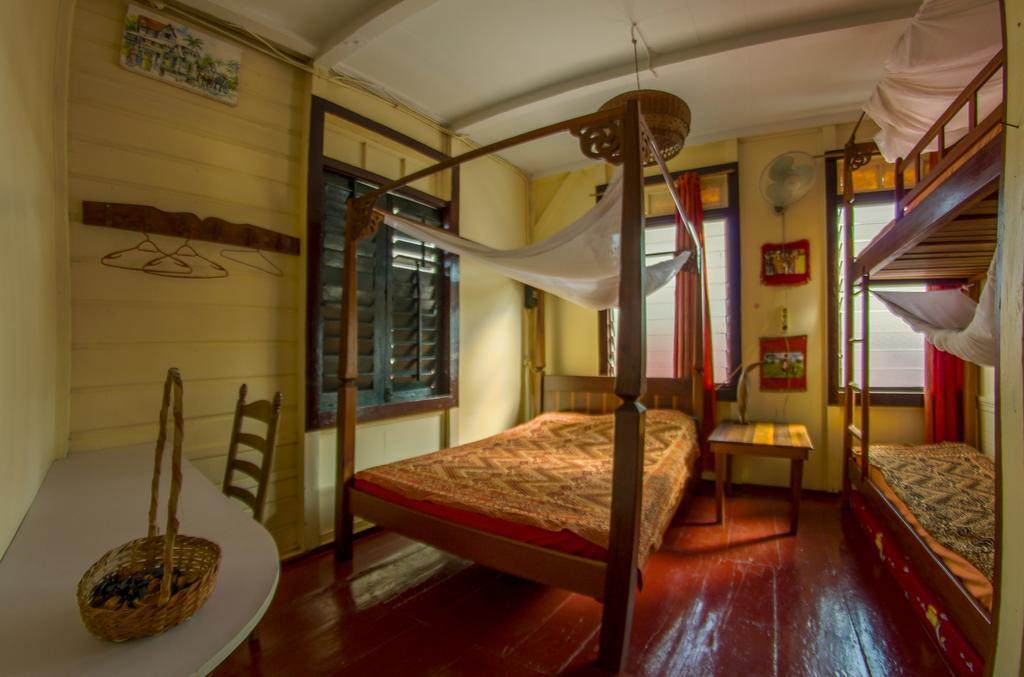 פרמריבו Guesthouse Un Pied-A-Terre מראה חיצוני תמונה