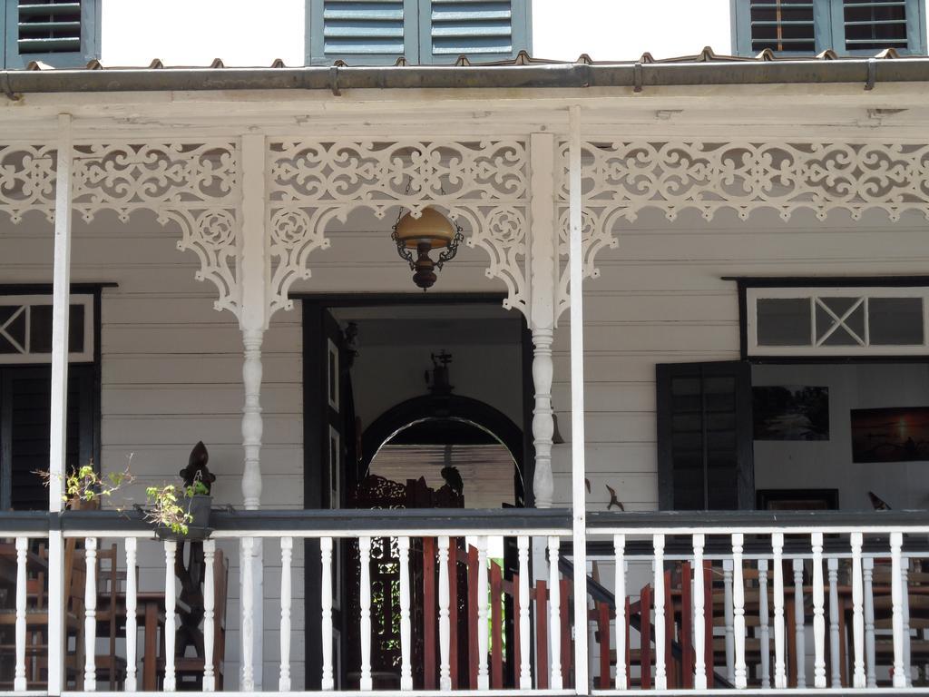 פרמריבו Guesthouse Un Pied-A-Terre חדר תמונה
